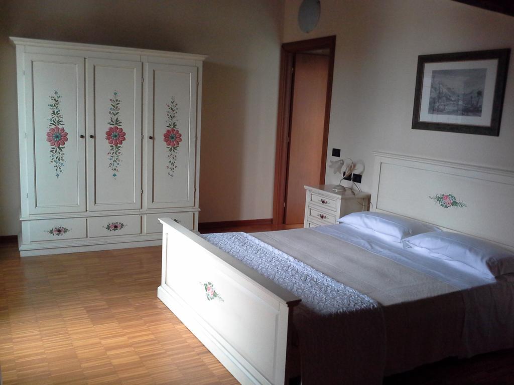 フェラーラ Le Stanze Sul Po Bed & Breakfast 部屋 写真